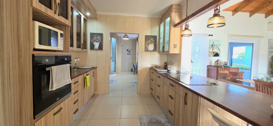 4 Bedroom Property for Sale in Country Club Western Cape
